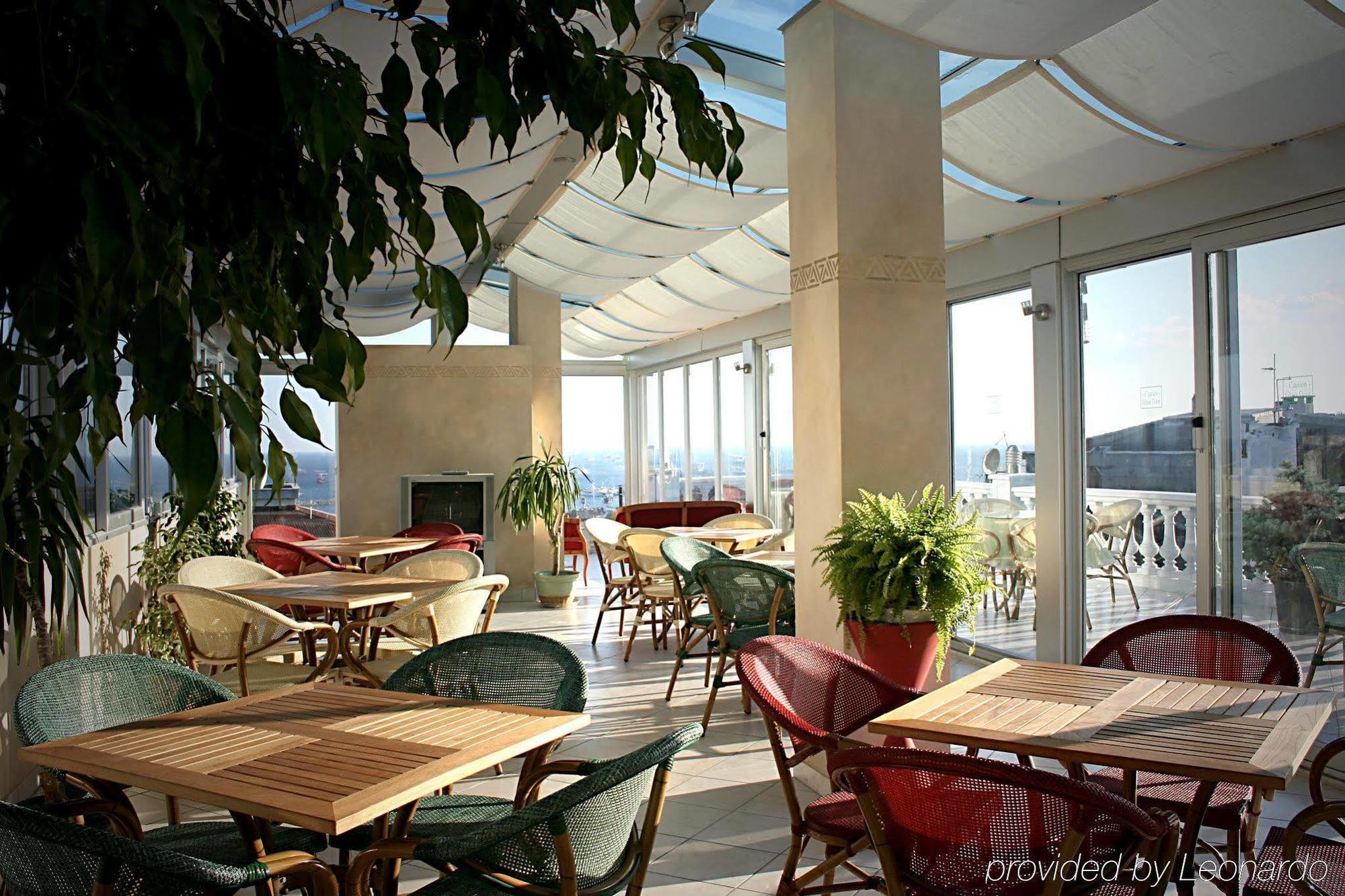 Hotel Niles Istanbul Restaurant photo